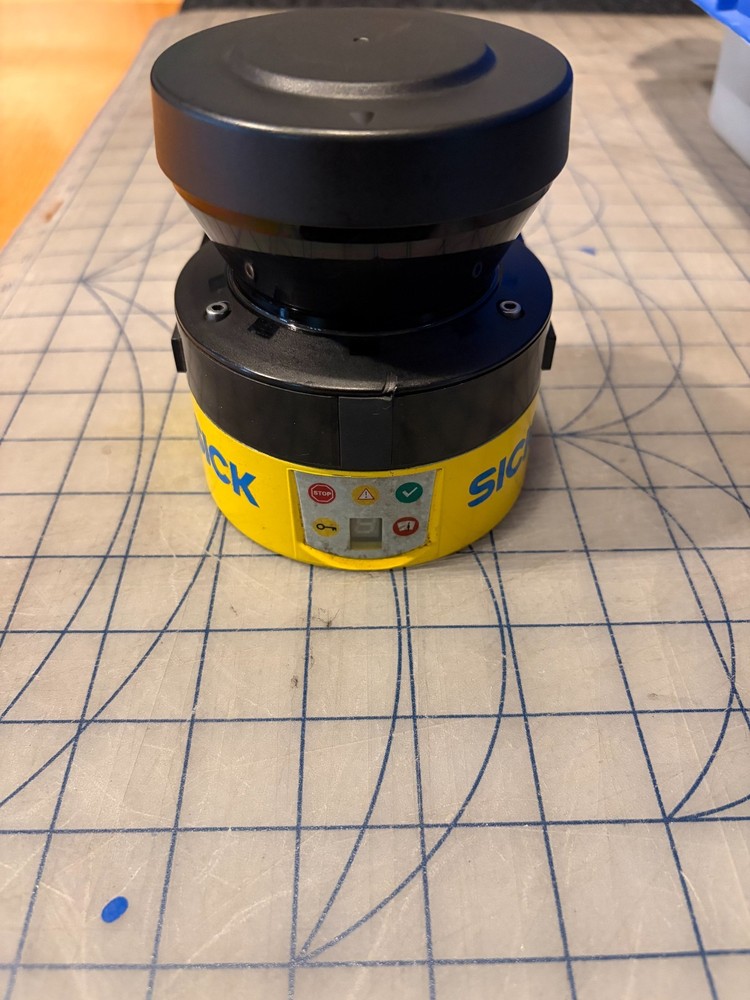 SICK S32B-2011BA SAFETY AREA LASER SCANNER USED