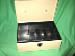 MMF HOME SECURITY CASH BOX WITH COIN & BILL TRAY – NO KEY – CRAFT SHOWS, ETC.
