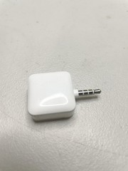 Square A-PKG-0206-01 Credit Debit Card Reader – White for Apple iPhone & Android