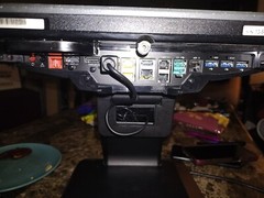 NCR 7761-3100-0062 15″ Touchscreen Terminal Windows POS w Card Reader