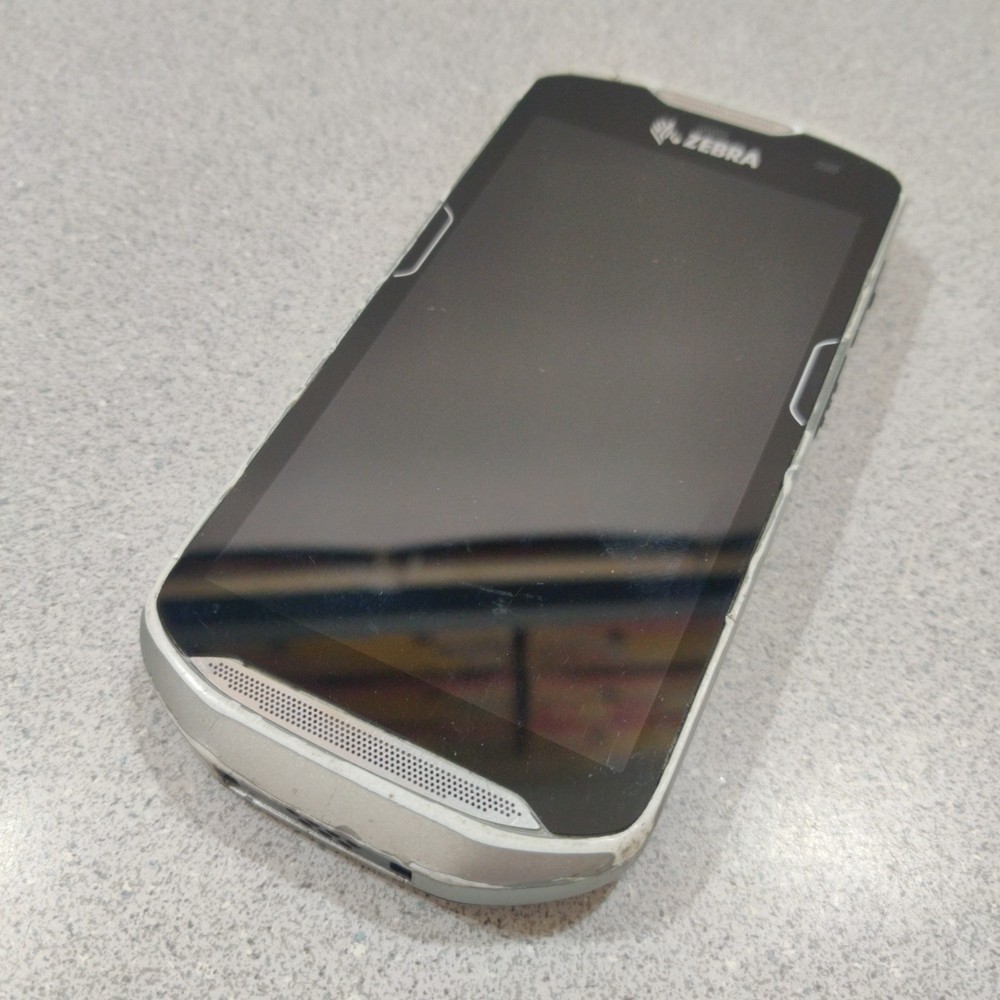 Zebra TC56 Enterprise-Grade Mobile Computer – TC56CJ-1PAZU4P-25 – UNTESTED/AS-IS