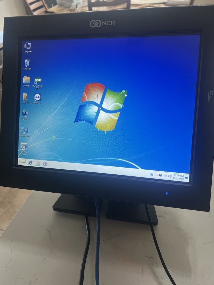 NCR Touchscreen Monitor Model 7754 POS Terminal – Magnetic Credit Card Reader