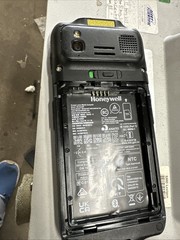 Honeywell EDA52 Android 4GB / 64GB Mobile Computer EDA52 No Battery No Back