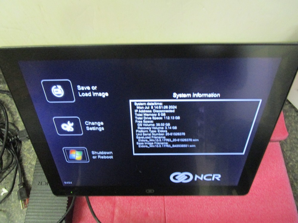 NCR 7773-1215-0201 CP CX5 15″ 4:3 PCAP; Cel; 8GB DDR3L; 120GB SSD Win10