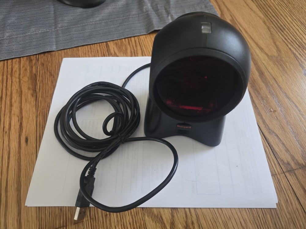 Honeywell Orbit MS7120 Wired Laser 1D Barcode Scanner w/USB Cable TESTED
