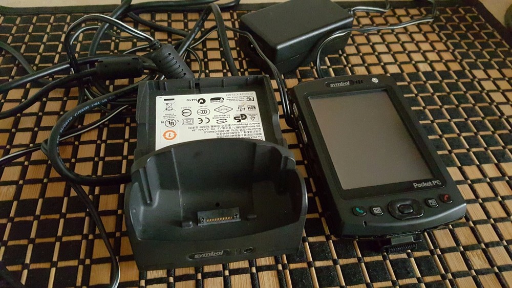 SYMBOL MOTOROLA MC50EAB02 BARCODE SCANNER POCKET PC WINDOWS W/CHARGER