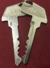 TEC brand Toshiba Cash Register Keys, Set of 2 – Locksmith
