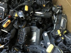 LARGE LOT MOTOROLA SIGNAL WT4090 PCS WITH FINGER SCANNERS AND CHARGERS UNTESTED