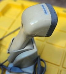 Metrologic Instruments MS6720 Barcode Scanner USB Adapter and Base Cream Beige