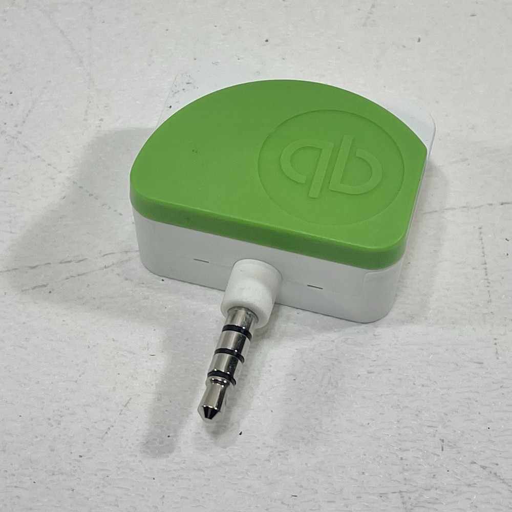 *Nice* Intuit Credit Debit EMV Swipe Card Reader Quickbooks 3.5mm Jack GoPayment