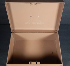 VINTAGE FLASH FILING METAL CASH LOCK BOX W/KEY STRONG BOX SAFE W/TRAY EXCELLENT!