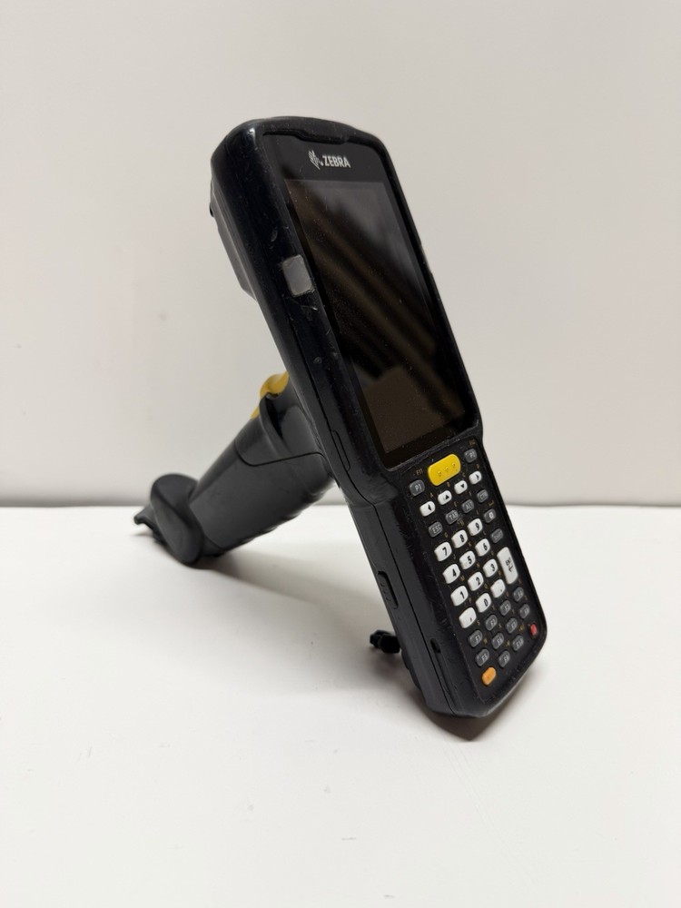 Zebra MC3300 Mobile Computer Barcode Scanner – MC330K-GI3HA3US AS IS