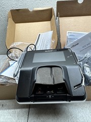 LOT OF 2 NEW VERIFONE MX915 Credit Card Terminal with Stylus M177-409-01-R X2