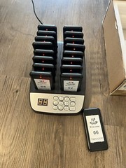 VEVOR Restaurant Wireless Guest Paging System 16 Beepers Queuing Calling Pagers