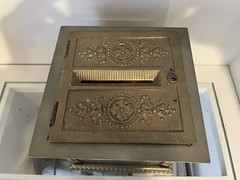 CASH BOX