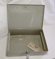 Cash Box Steel Locking with Cash Tray–Excellent Condition!