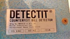 Vintage Detectit Counterfeit Paper Money Detector, Nice Working