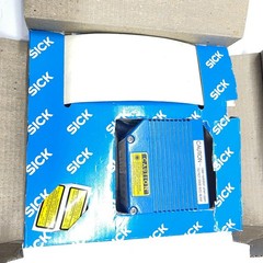 SICK CLV410A0010 BARCODE SCANNER 4.5-30 VDC 3 W STANDARD DENSITY