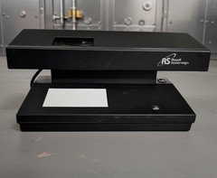 Royal Sovereign COUNTERFEIT BILL DETECTOR 4-Way RCD-2000 Tested-WORKS PERFECTLY!