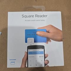 NEW Square Credit Card Reader for iPhone, iPad and Android
