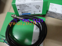 1pcs Schneider Inductive Sensors XS508B1PAL2