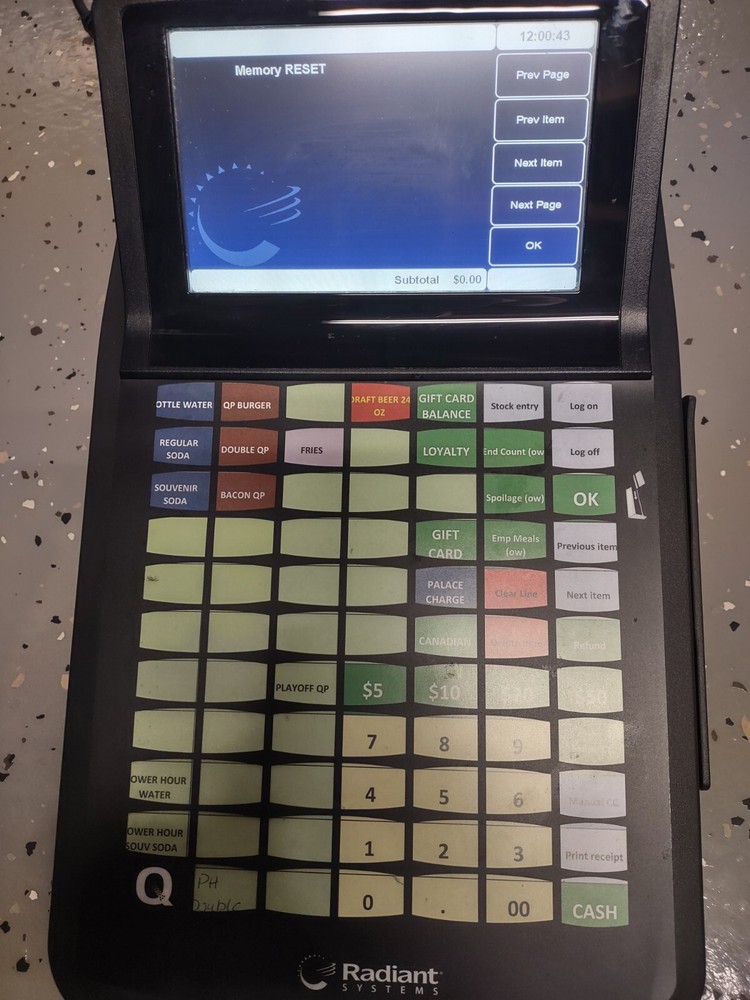 POS Radiant Systems Series 7791 Terminal with stand