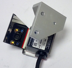 KEYENCE N-R2 COMMUNICATION MODULE PAIRED WITH SR-710 INDUSTRIAL BARCODE READER