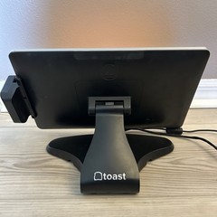Toast 15″ POS Terminal Monitor w/Credit Card Reader & Stand