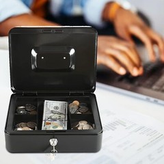 Lockable Medium Cash Box in Black with Removable Tray, Dimensions: 7.87″x 6.30″