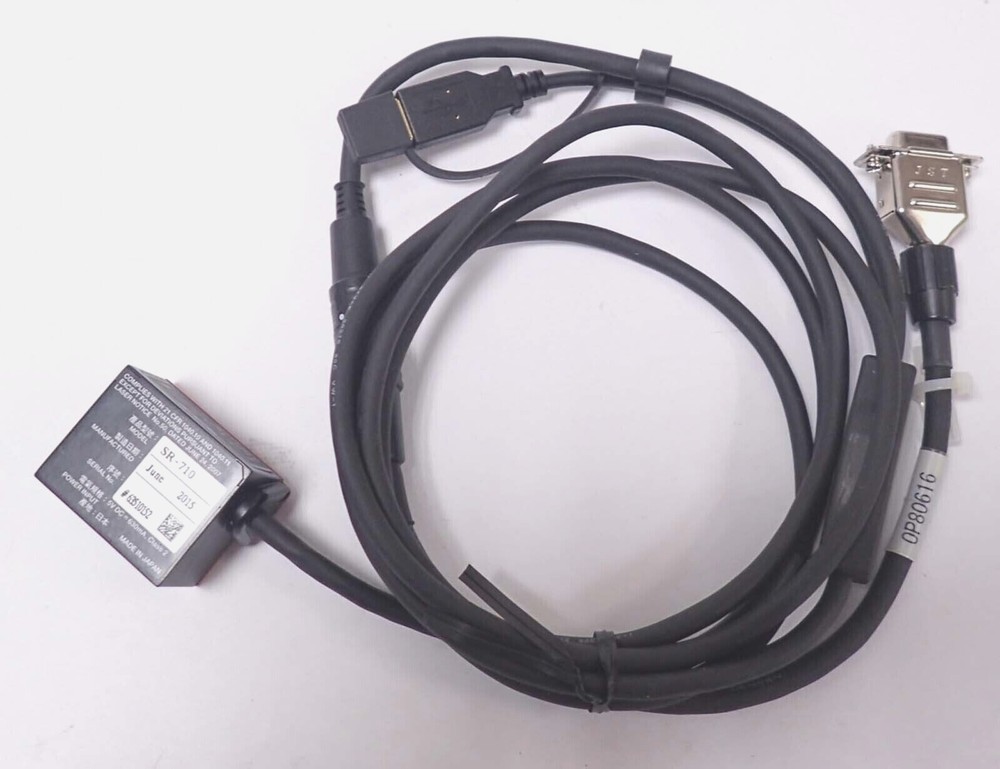 KEYENCE SR-710 ULTRA COMPACT FIXED CODE READER MIDDLE RANGE 5 Vdc