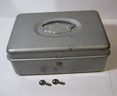 Vintage Union Steel Utilco Metal Cash Lock Box w Keys