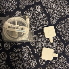 Square A-PKG-0206-01 Credit Debit Card Reader – White for Apple iPhone and iPad