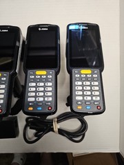 Lot of 4 Zebra MC3300U UHF RFID Handheld Mobile Computer Gun Scanner w/ 1 Cradle