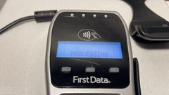 First Data FD-35 Credit Card Reader EMV NFC Pin Pad DRE3-4 W/Base *Fast Shipping