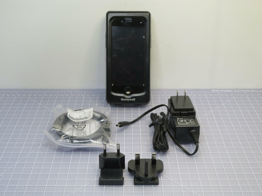 HONEYWELL SL42-076202-H-K SCANPAL SLED FOR I PHONE USB CABLE ADAPTER AC T188352