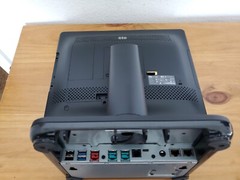 EloPOS 15″ E931896 AiO POS Computer – Win10 / Core i3 / 4GB RAM / 128GB M.2 SSD
