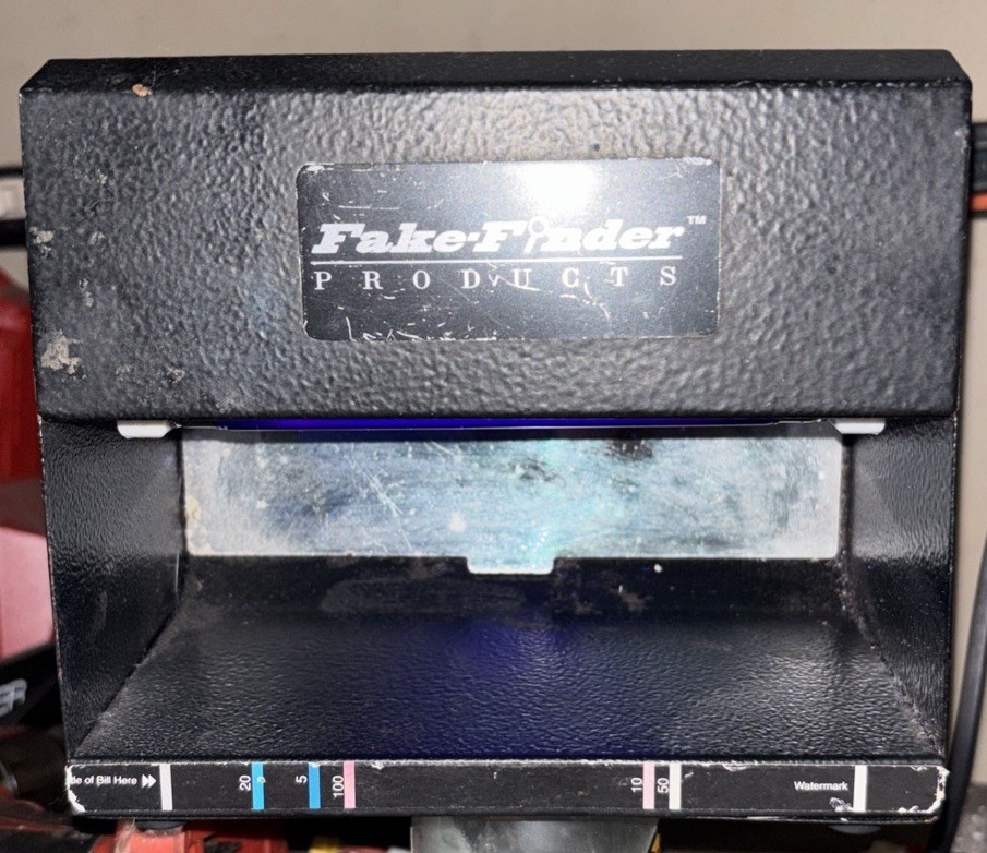 Fraud Fighter HD8X2 UV Backlight Fluorescence Counterfeit Fake Bill Detector