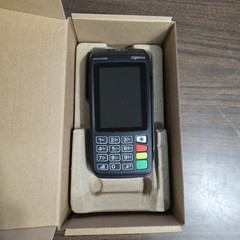 Ingenico Move/5000 Card Reader Terminal with charger. Batteries hold charge
