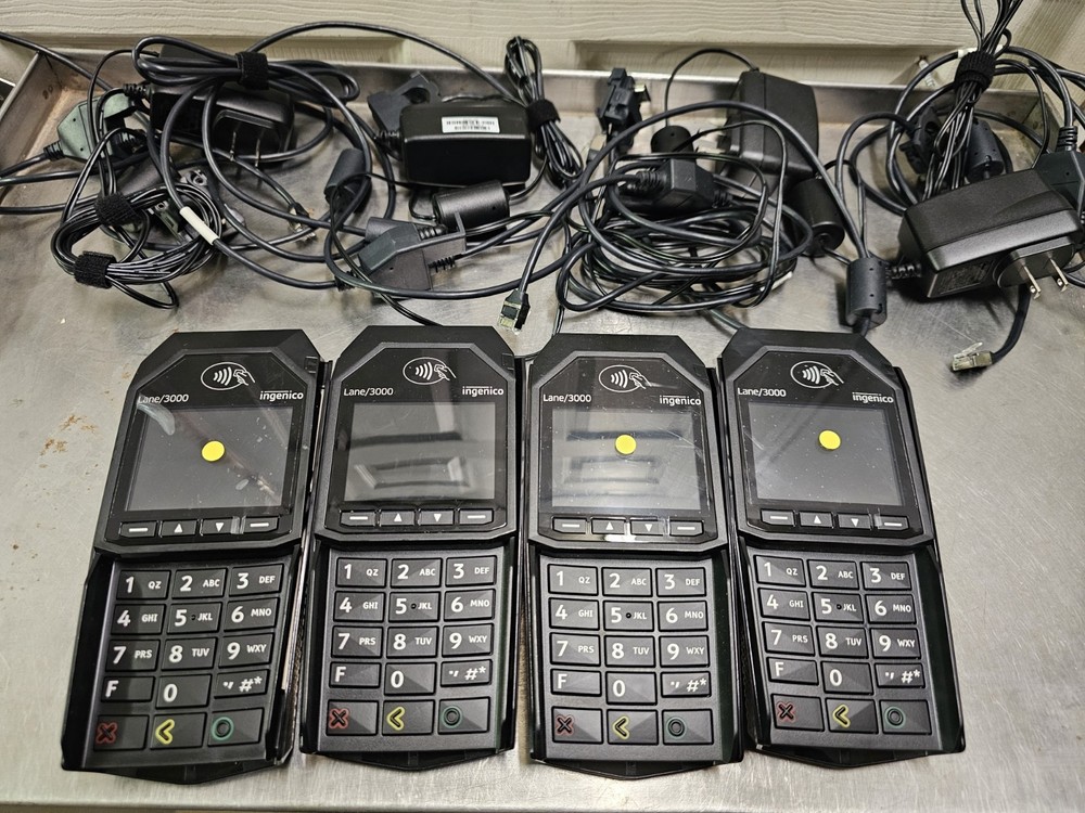 Lot of 4 Ingenico lane 3000 CL/ETH Complete with USB Cable & Power Supply.