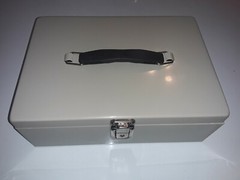 New MMF Industries Beige Color Steel Metal Money Lock Box with Tray and Key