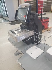 Lot of 4 – Toshiba Self Checkout System 7 6800-110 & SCO Manager Cashier Stand