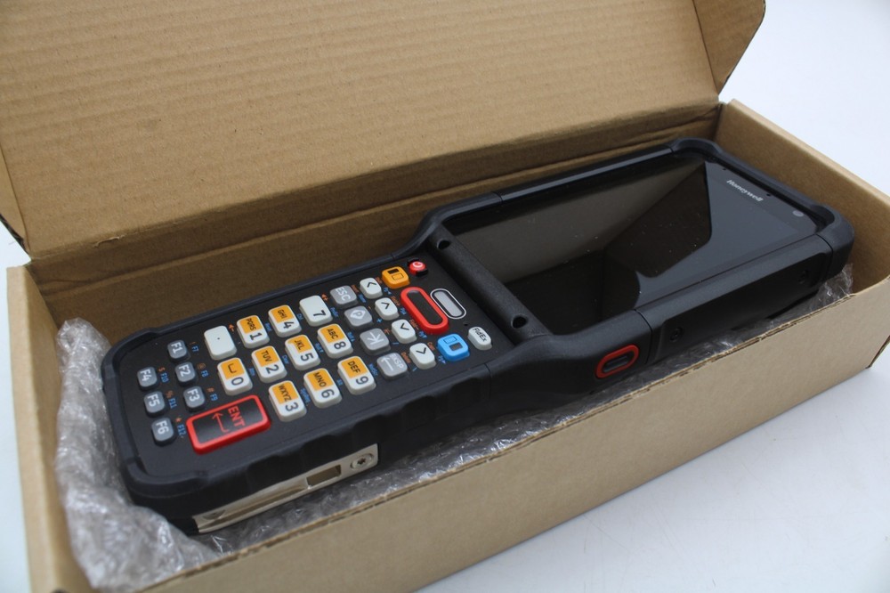 Honeywell CK67 Android 14 WiFi S0703SR 2D Mobile Computer CK67-X1N-57S1C0G