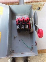 EATON / CUTLER-HAMMER DH361UGK 600V 30A HEAVY DUTY FUSIBLE SAFETY SWITCH