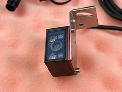 KEYENCE SR-710 | Vision Sensor Barcode Reader Scanner