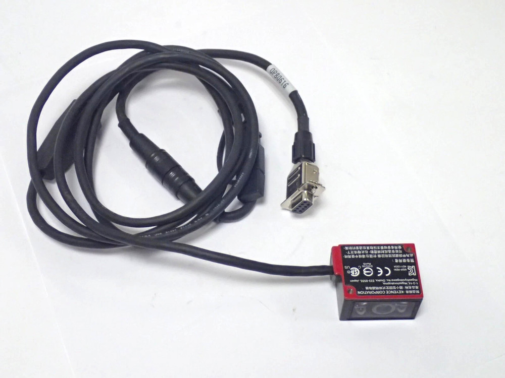 KEYENCE SR-700HA 5Vdc 630mA CLASS 2 ULTRA COMPACT FIXED TYPE CODE READER