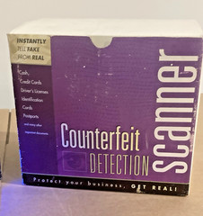 UVeritech Fraud Fighter Counterfeit Money Bill Detector ID Licenses CC UV Light