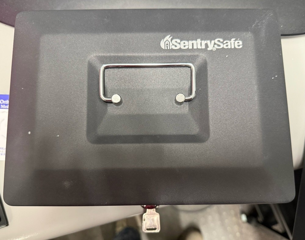 Sentry Safe Cash Box With Key Lock & Money Tray Dark Gray