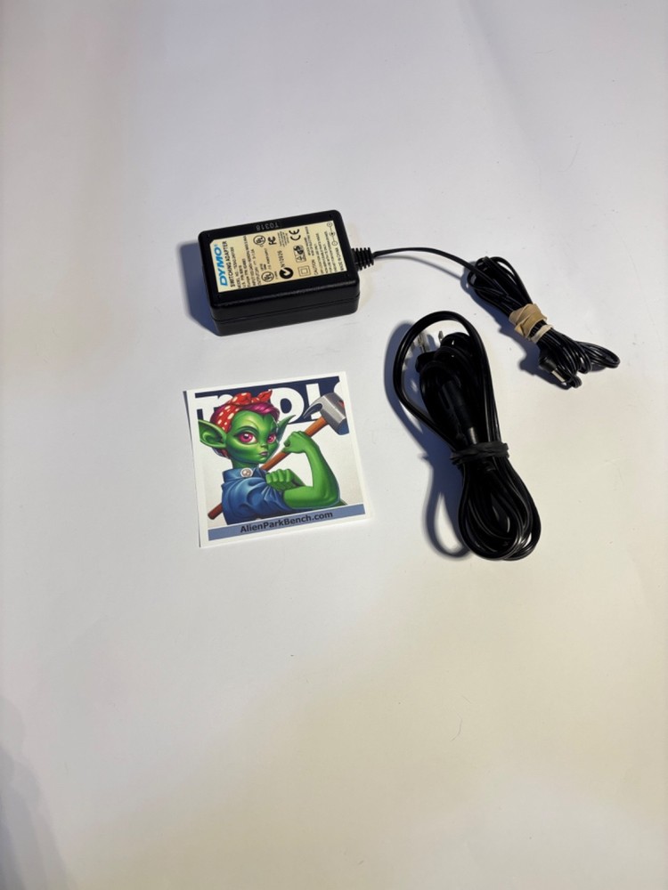 DYMO Switching Adapter Power Supply 24V 1.0A TESA2-2401000 Genuine Original