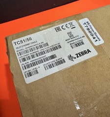 ZEBRA SHARECRADLE-ME CRD-TC51-5SETH1-01 with Power Supply and DC Cable, New