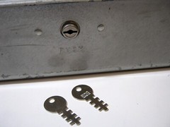 Vintage Union Steel Utilco Metal Cash Lock Box w Keys